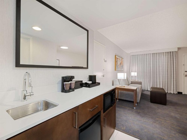 Embassy Suites Chicago - Centro de Chicago River North image 6